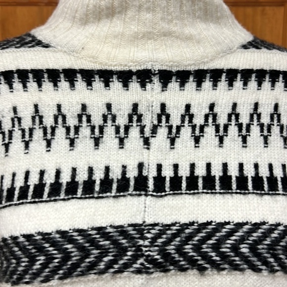 Ann Taylor LOFT Fair Isle Sweater Poncho XS - Picture 2 of 5